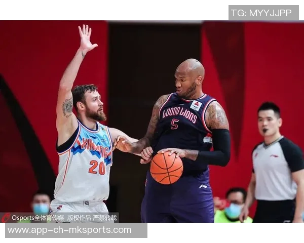 辽宁本钢与新疆哈什激战正酣谁能在这场对决中笑到最后